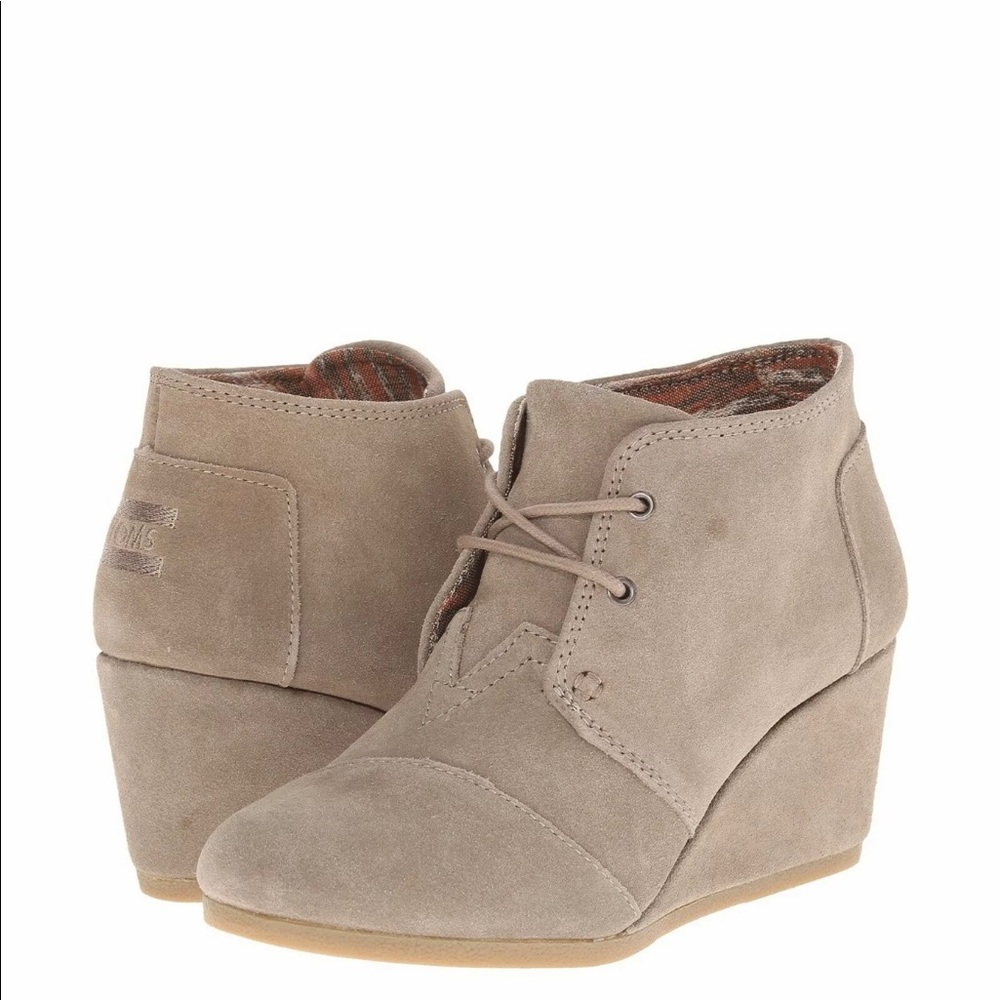 Toms taupe suede lace up desert wedge